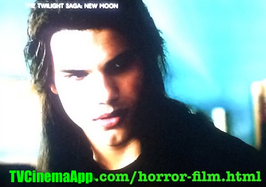 iWatchBest - TVCinemaApp: Horror Film, Chris Weitz's The Twilight Saga: New Moon, Taylor Lautner, Robert Pattinson, Kristen Stewart, Ashley Greene, Rachelle Lefevre.