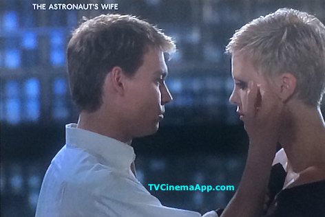 TV Cinema App: The Astronaut’s Wife, Johnny Depp with his Wife Charlize Theron.