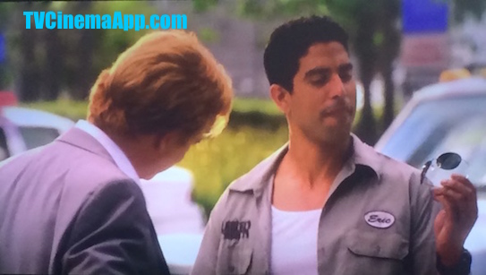 TVCinemaApp.com - CSI: Adam Rodriguez, Eric Delko with Eyeglasses for Horatio Caine (David Stephen Caruso), a Gesture, Which has Developed with Professional Elements to Become Family Relation.